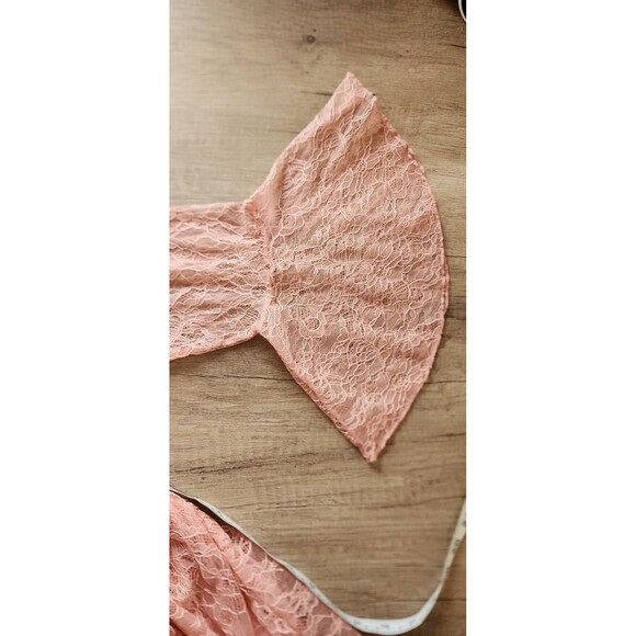 Isaac Mizrahi Live Pink Lace Ruffle Peplum Top Blouse Women’s 14 Bell‎ Sleeve - Picture 8 of 8